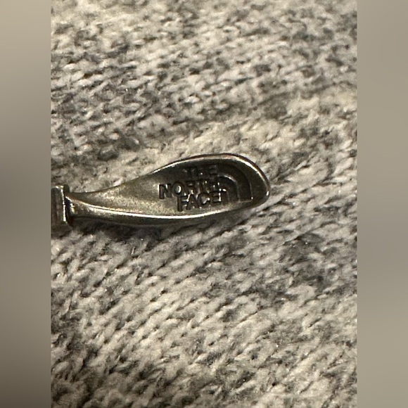 The North Face Hoodie M Gray Pullover 1/4 Zip Pockets Outdoors Winter Casual - Picture 7 of 8